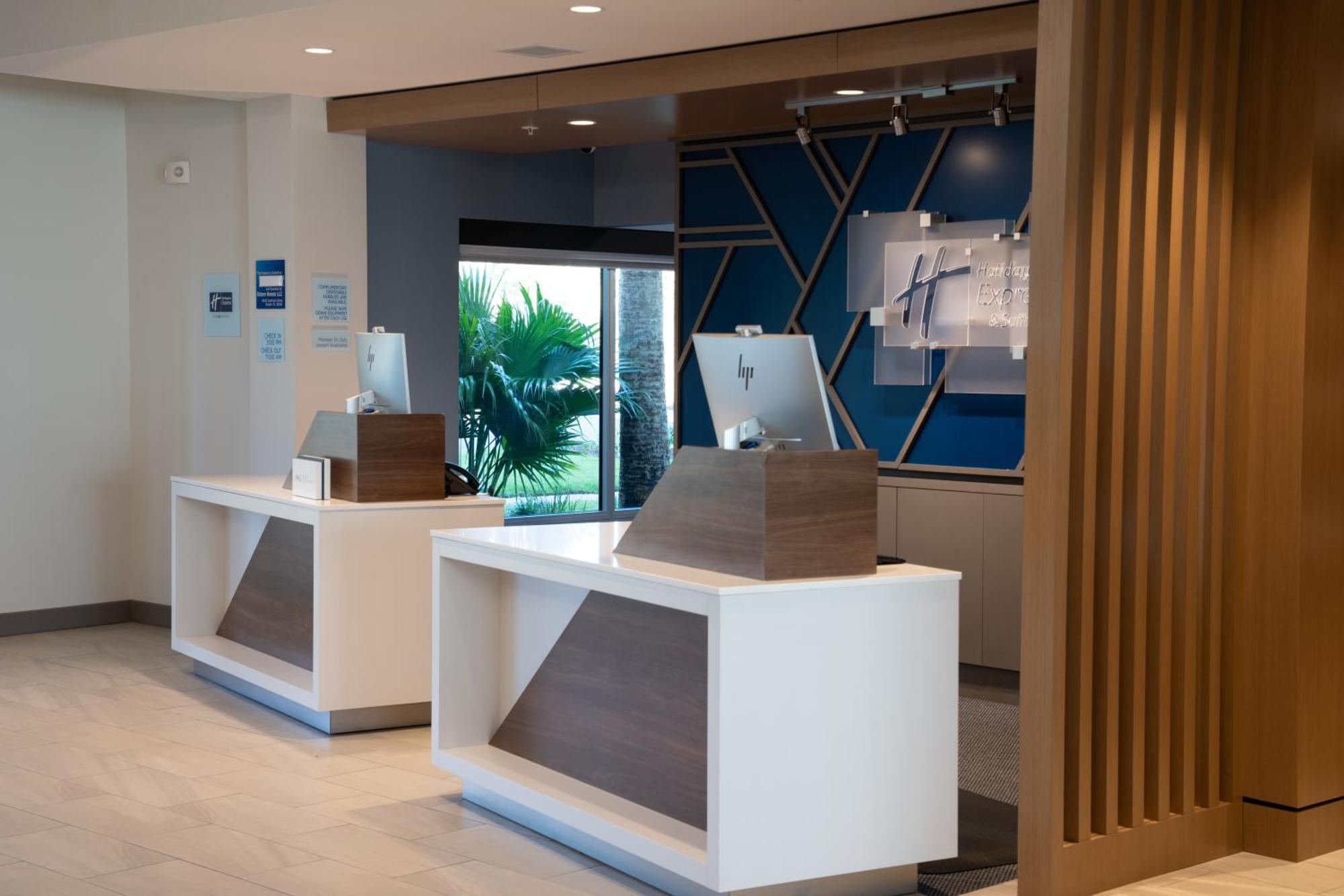 Holiday Inn Express & Suites Fort Walton Beach - Eglin Area By Ihg Exteriör bild