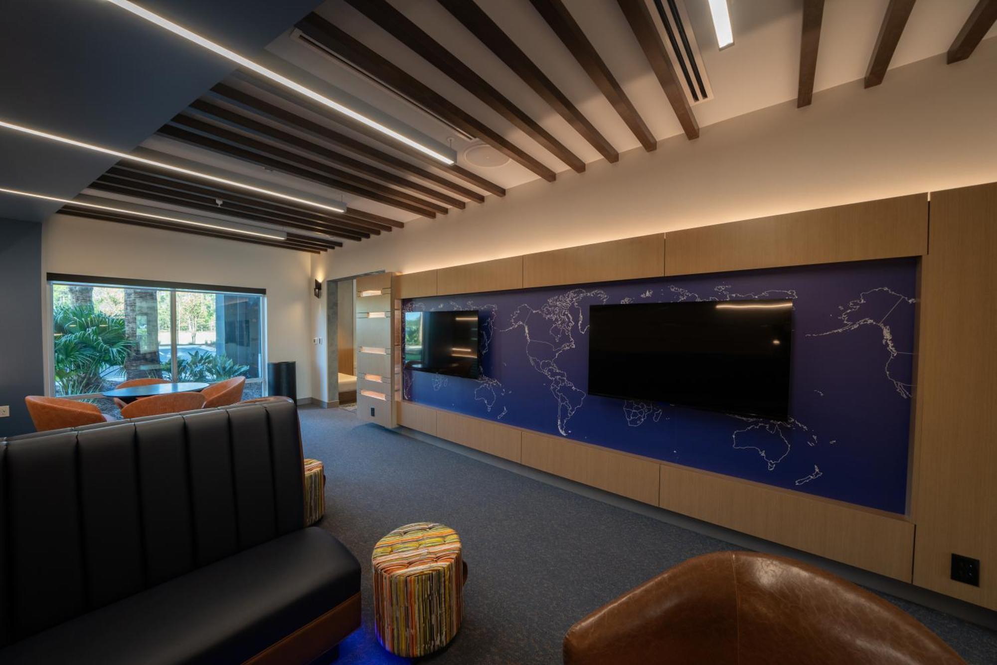 Holiday Inn Express & Suites Fort Walton Beach - Eglin Area By Ihg Exteriör bild