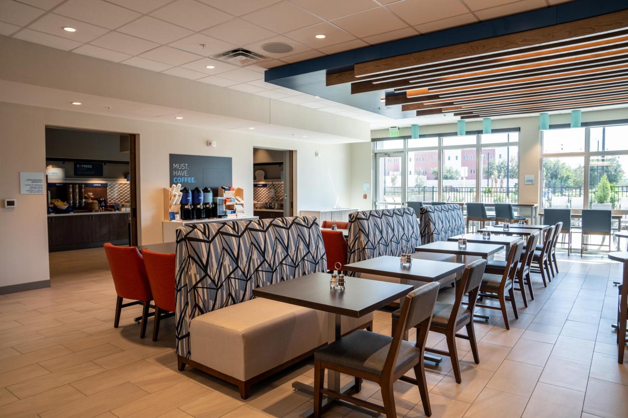 Holiday Inn Express & Suites Fort Walton Beach - Eglin Area By Ihg Exteriör bild